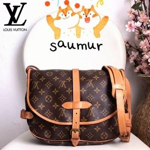 🆙Louis Vuitton Saumur 30 Monigram Crossbody Bag